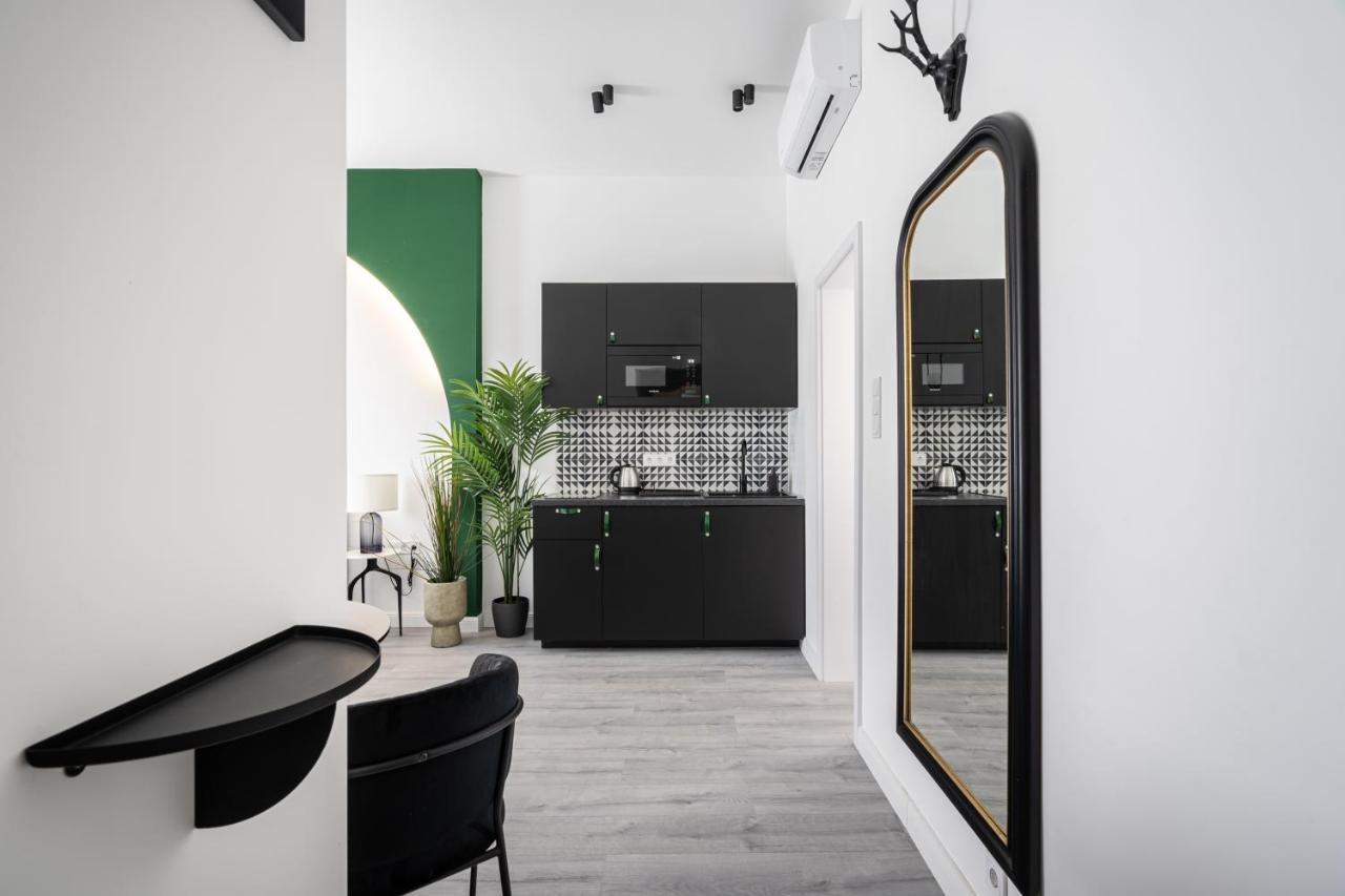 R6 - Boutique Apartments, Best Location By Bqa Budapest Ngoại thất bức ảnh