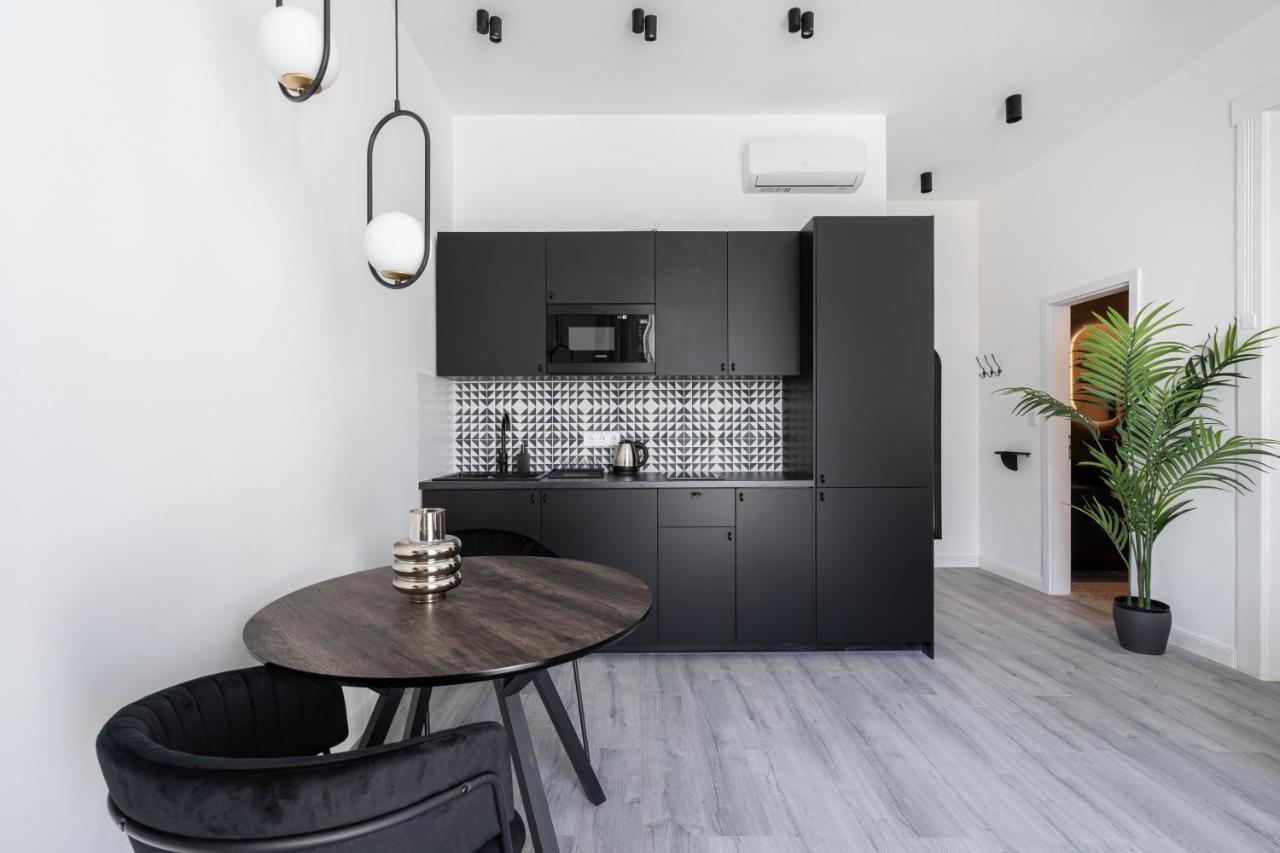 R6 - Boutique Apartments, Best Location By Bqa Budapest Ngoại thất bức ảnh